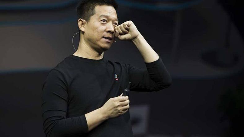 贾跃亭双线作战:一边躲“国民老公”索赔;一边继续与恒大斗法